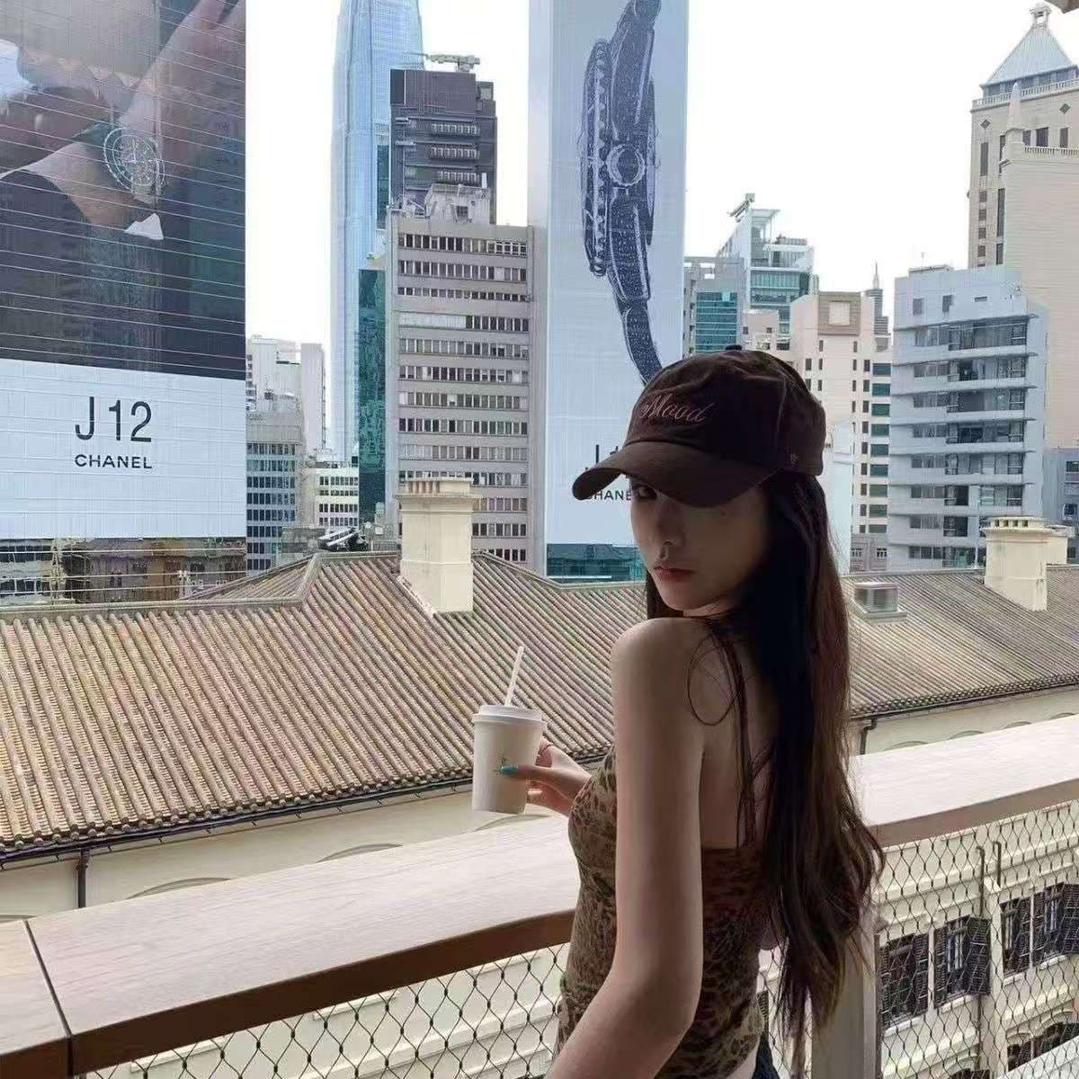 레트로 레오파드 무늬 몸매 가꾸기 V넥 조끼 여름 섹시함 민소매 슬립 맨위 루즈핏 넓은 다리 청바지 여성복 이미지 5