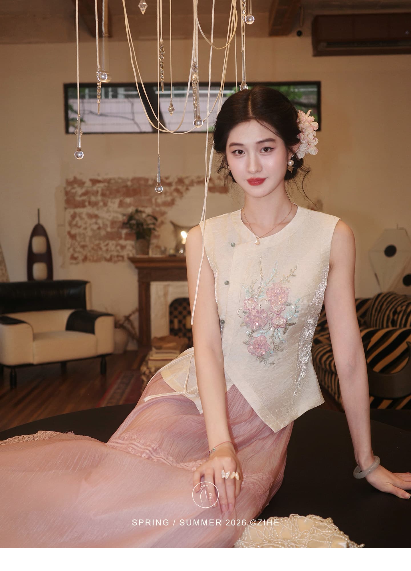 링 茜 거만한 와우 구름 객실 棠 꽃 새로운 중식 구슬 조각 자수 조끼 여자 여름 도루 센스 암퇘지 빛 와이드 레그 팬츠 세트 상세 이미지 17