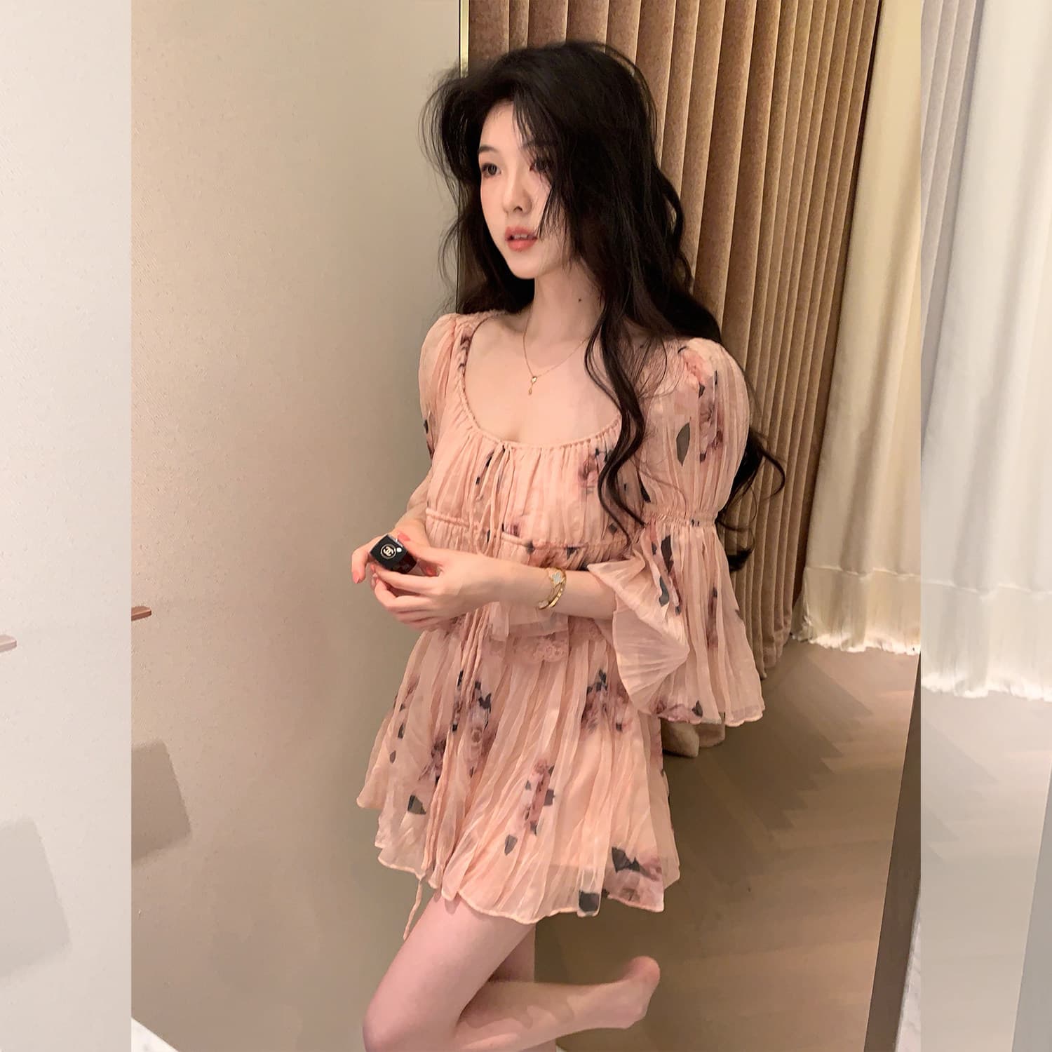 대 eees 나카지마 장미 프랑스식 중년 낭만주의 오프숄더 광장 칼라 둘 착용 플리츠 꽃무늬 휴가 바람 세트 상세 이미지 2