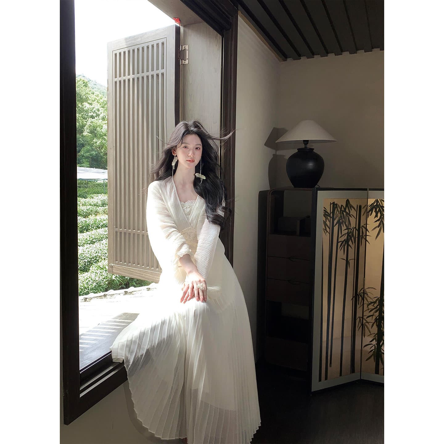특별 아름다운 ~ 중 여성 드레스 프랑스식 부드러운 바람 감기 센스 무거운 작업 루즈핏 플리츠 레이스 V넥 길다 치마 이미지 4