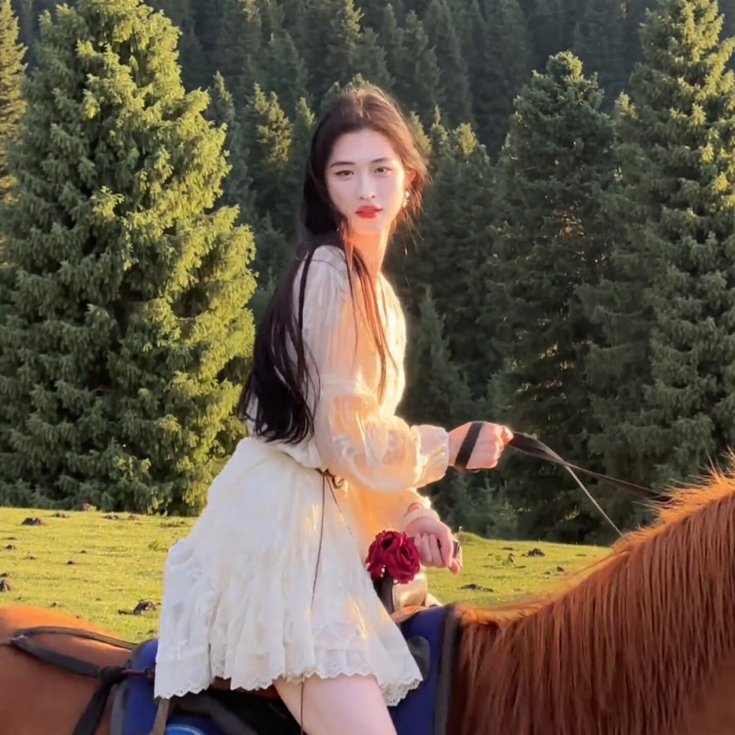 소녀 센스 품격 핫걸 요정 가스 드레스 여성 의류 2026 이른 가을 새로운 슬림해 보이는 작은 대중 휴가 바람 짧은 치마 상세 이미지 4