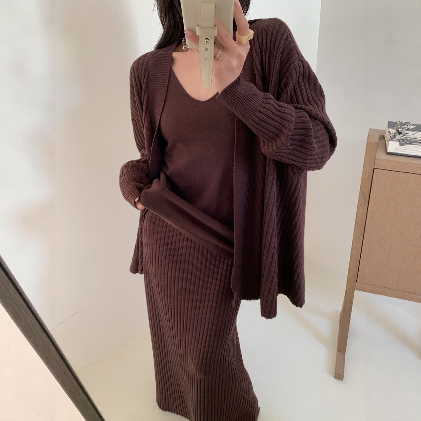 프랑스식 패션 느긋한 바람 신년 빨간색 니트 세트 여성 봄 슬림해 보이는 오픈 가디건 조끼 반신 스커트 3종 세트 이미지 4