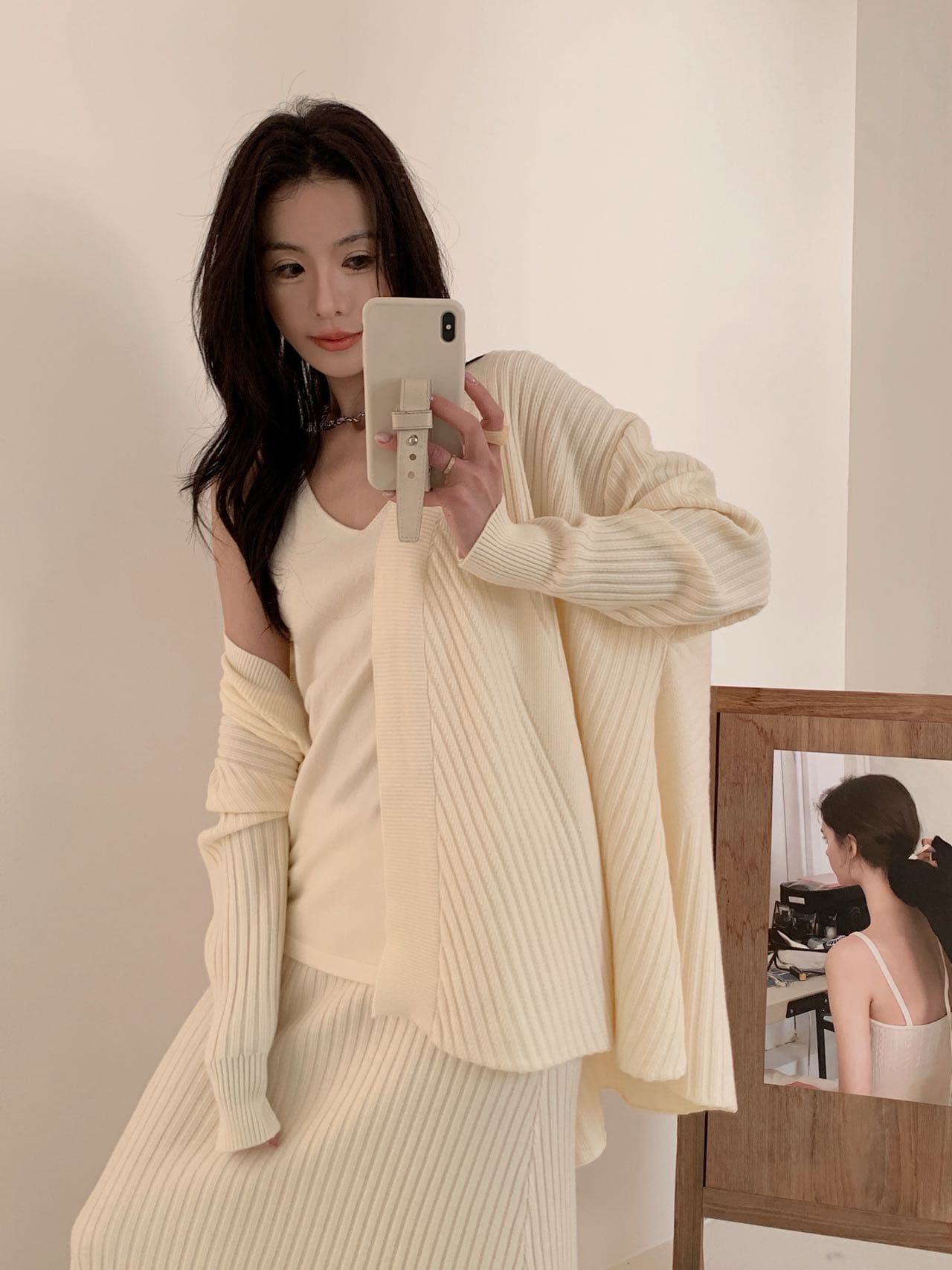 프랑스식 패션 느긋한 바람 신년 빨간색 니트 세트 여성 봄 슬림해 보이는 오픈 가디건 조끼 반신 스커트 3종 세트 상세 이미지 18