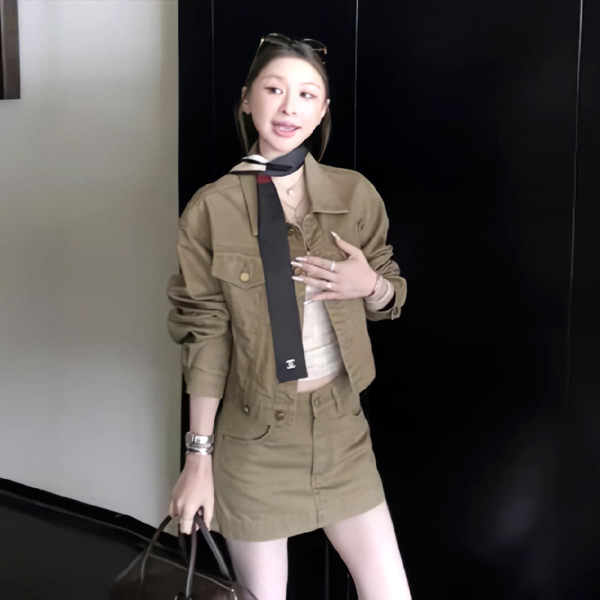 아메리칸 레트로 워크웨어 바람 데님 세트 여성 2026 이른 가을 루즈핏 슬림해 보이는 재킷 재킷 반신 스커트 투피스 세트 이미지 3