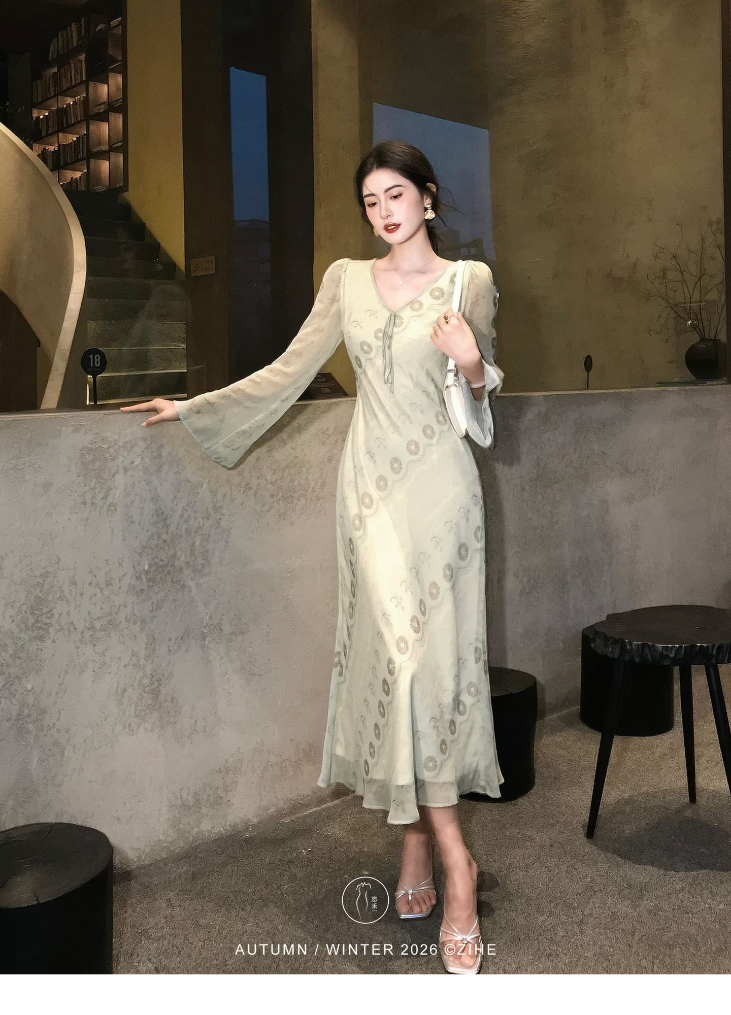 링 茜 거만한 와우 녹색 砚 가을 선 프랑스식 프린트 나팔 소매 여성 드레스 이른 가을 긴팔 허리 수축 한 마디 롱 스커트 상세 이미지 2