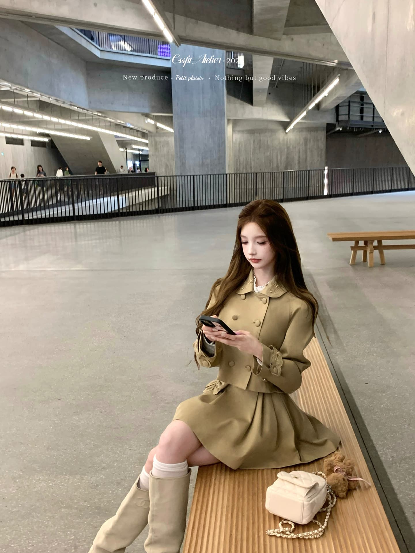늦게 우산 우산 26 ss 질감 어형 변화표 자수 칼라 이중 버튼 짧은 재킷 재킷 자수 나비 매듭 반 스커트 이미지 2
