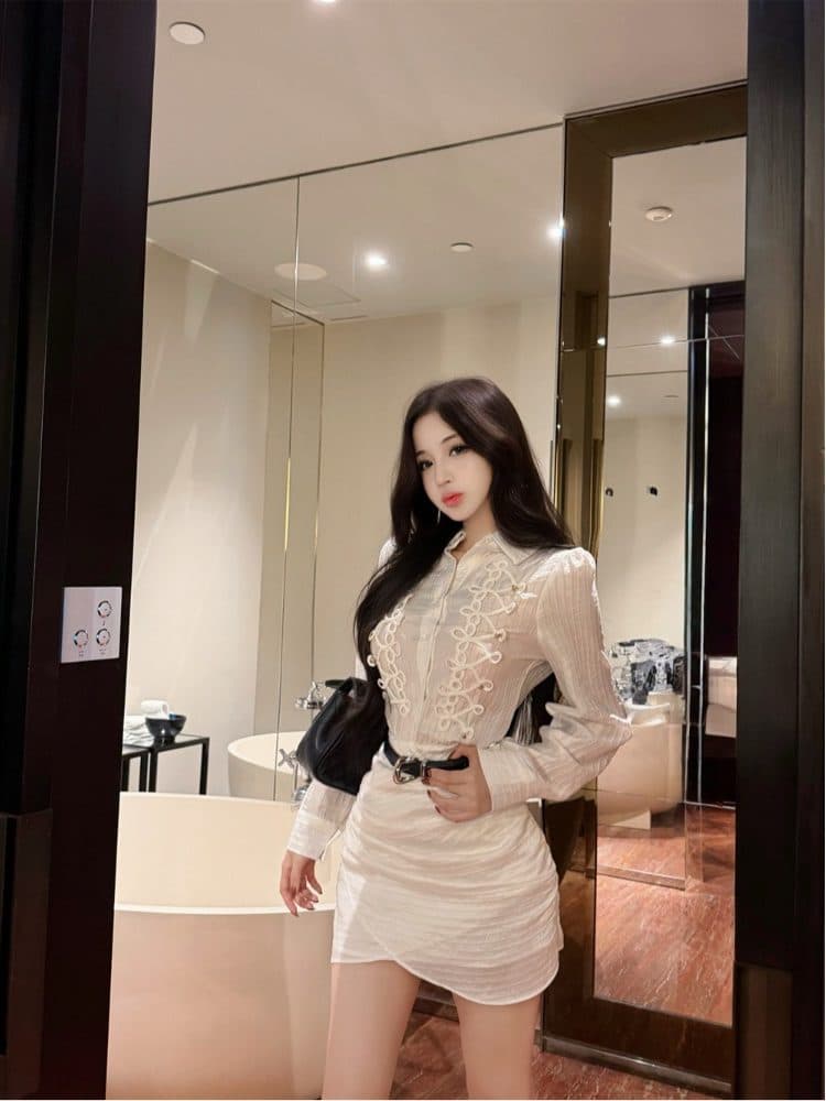 프랑스식 출퇴근 바람 화이트 단추 긴팔 셔츠 드레스 여성 가을 몸매 가꾸기 허리 수축 드레스 벨트 보내기 품격 치마 이미지 2