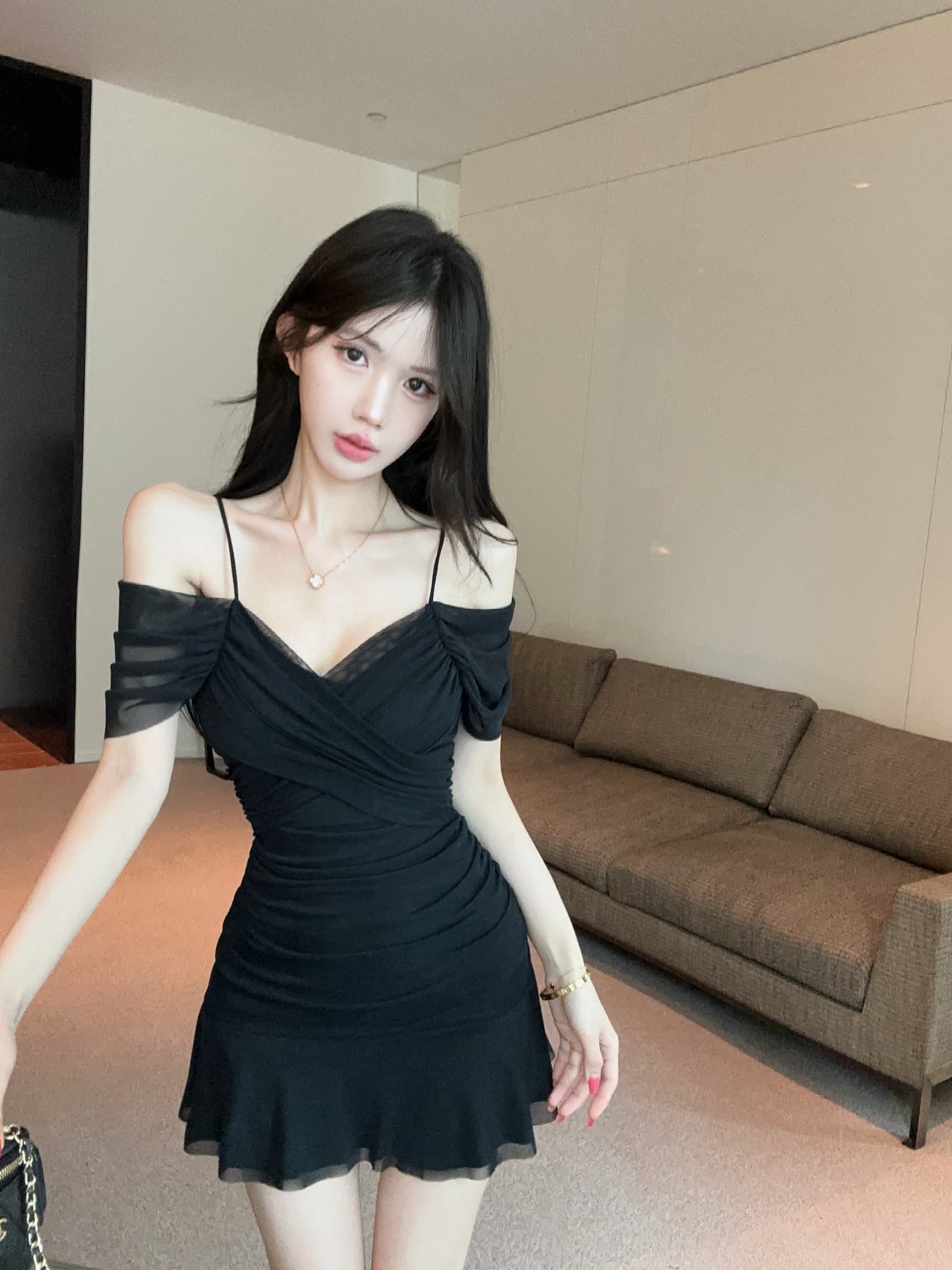 실사 순수한 욕망 바람 보라색 슬립 오프숄더 여성 드레스 여름 허리 수축 슬림해 보이는 주름 망사 핫걸 타이트 스커트 미니 스커트 상세 이미지 4