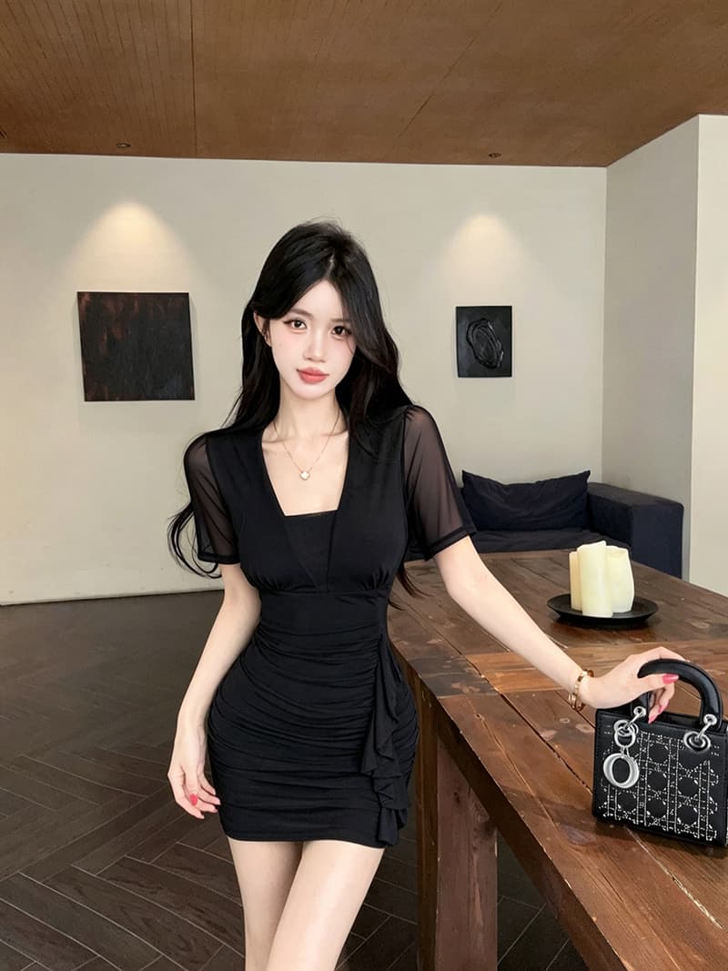 실사 핫걸 바람 섹시함 v 칼라 망사 드레스 하이웨이스트 주름 허리 수축 슬림해 보이는 쇼트 스타일 타이트 스커트 상세 이미지 4