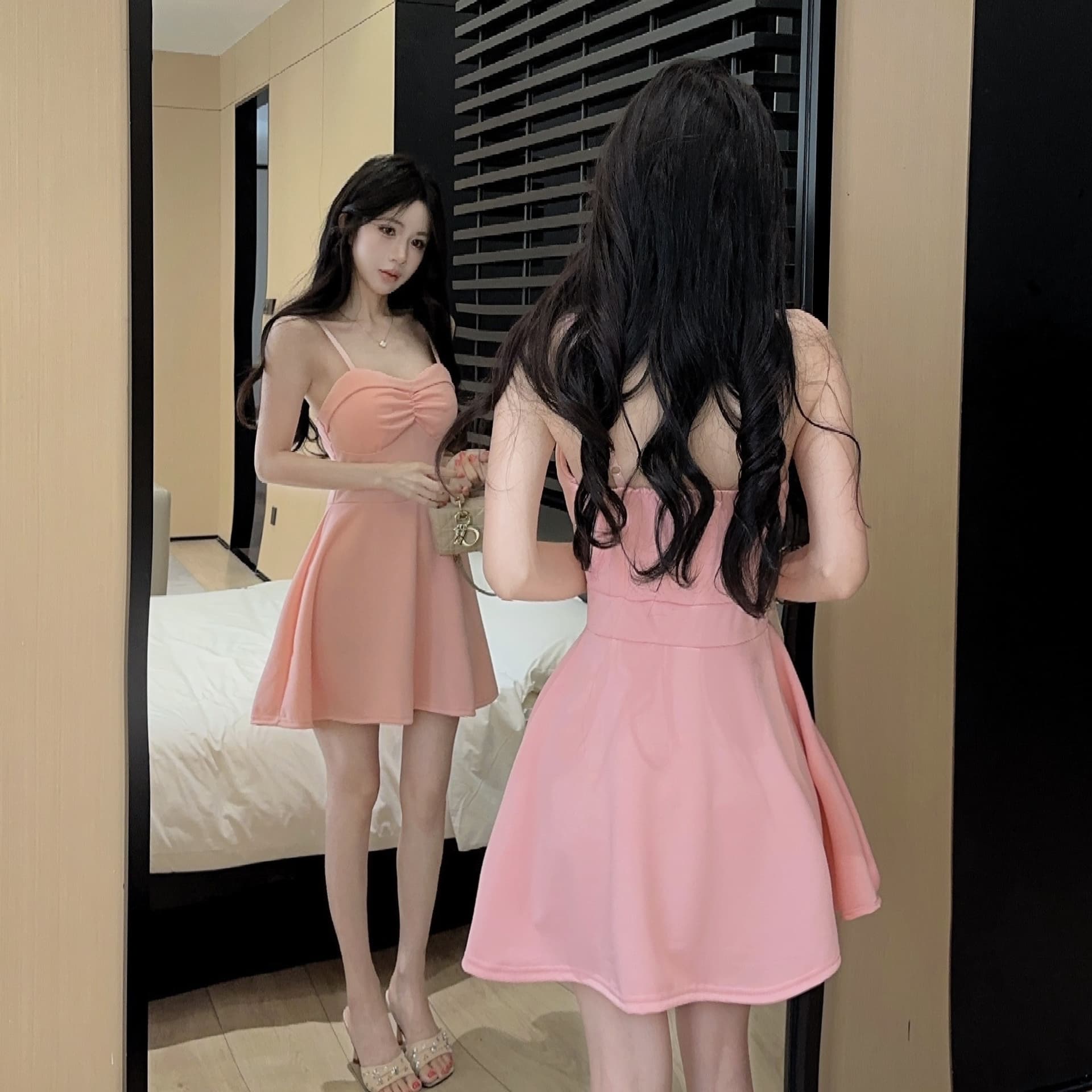 실사 프랑스식 레트로 미니멀리즘 하이웨이스트 주름 튜브탑 스타일 슬립 드레스 디스플레이 화이트 품격 a 단어 쇼트 스타일 드레스 이미지 5