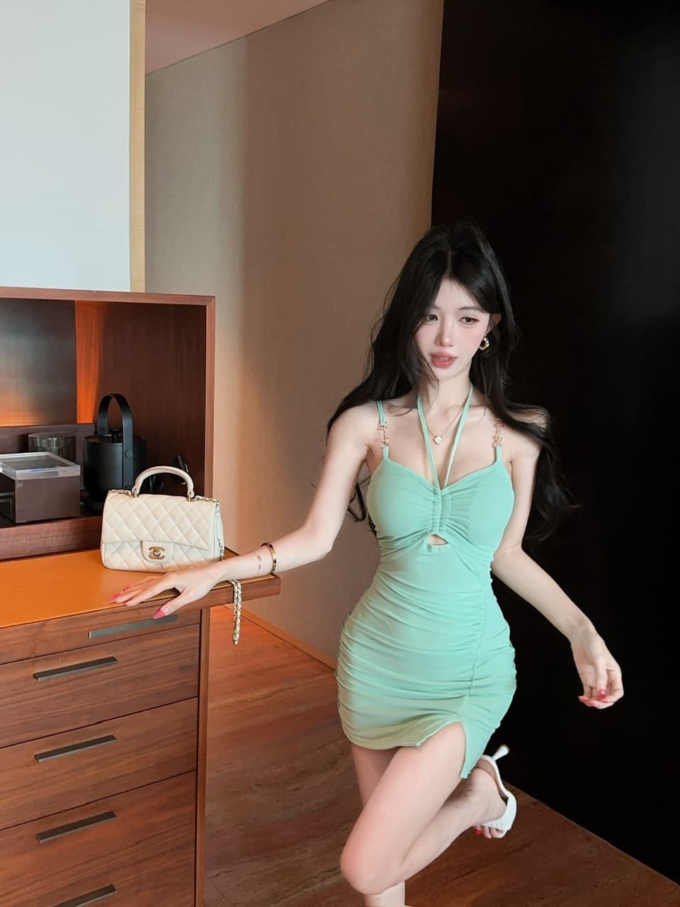 실사 순수한 욕망 금속 체인 어깨끈 행침 목 치마 작은 심장 기계 가슴 홀로우 아웃 주름 슬림해 보이는 트임 타이트 스커트 미니 스커트 상세 이미지 6