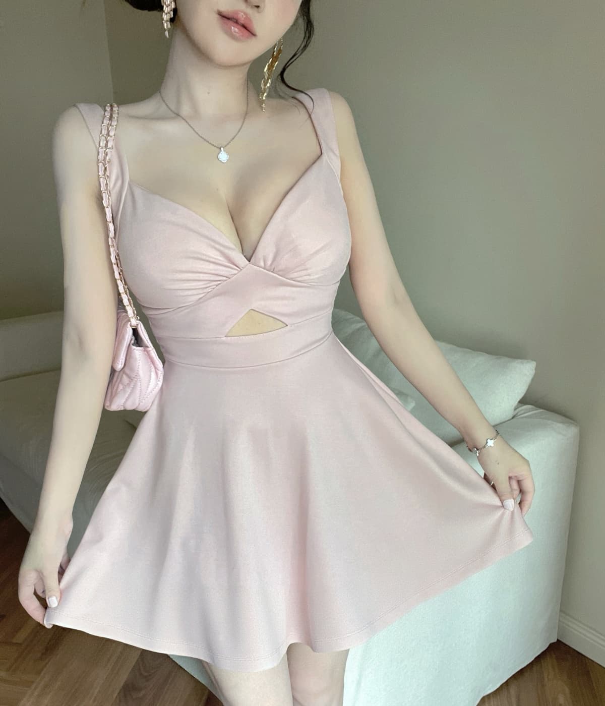 실사 순수한 욕망 바람 깊은 v 슬립 미니 스커트 허리 배 홀로우 아웃 표지 고기 한 마디 빅 플레어 스커트 디스플레이 몸 나이트 클럽 드레스 상세 이미지 8