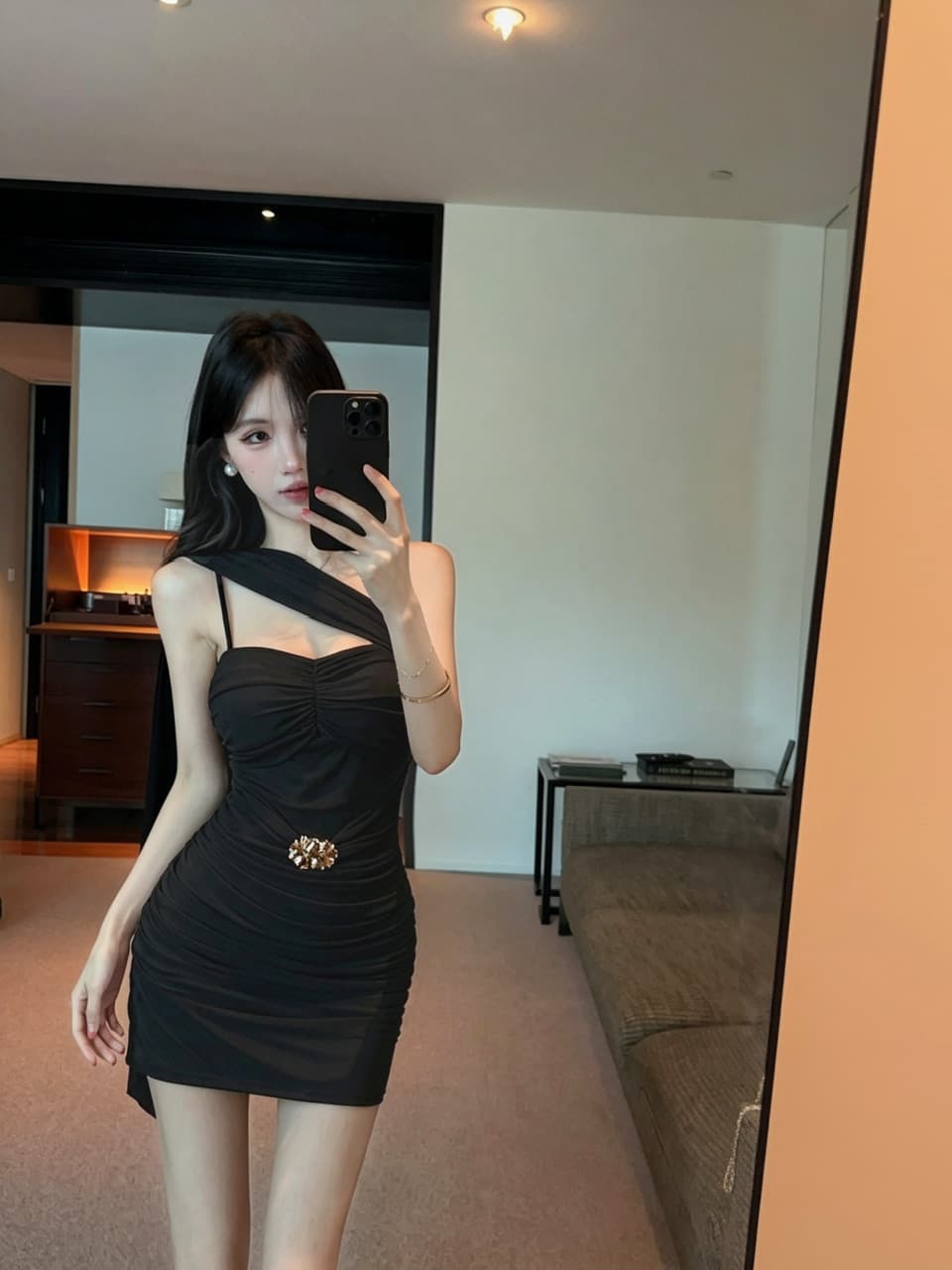 실사 행침 목 리본 비스듬한 어깨 슬립 여성 드레스 금속 꽃 허리 장식 주름 타이트 타이트 스커트 순수한 욕망 미니 스커트 상세 이미지 2