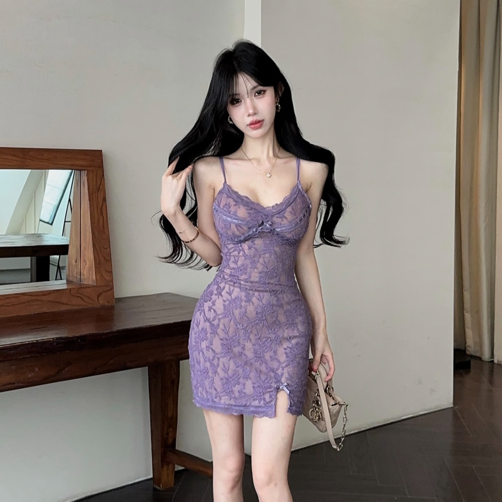 실사 무거운 작업 꽃무늬 레이스 슬립 드레스 물결무늬 네클라인 몸매 가꾸기 허리 수축 밑단 트임 쇼트 스타일 타이트 스커트