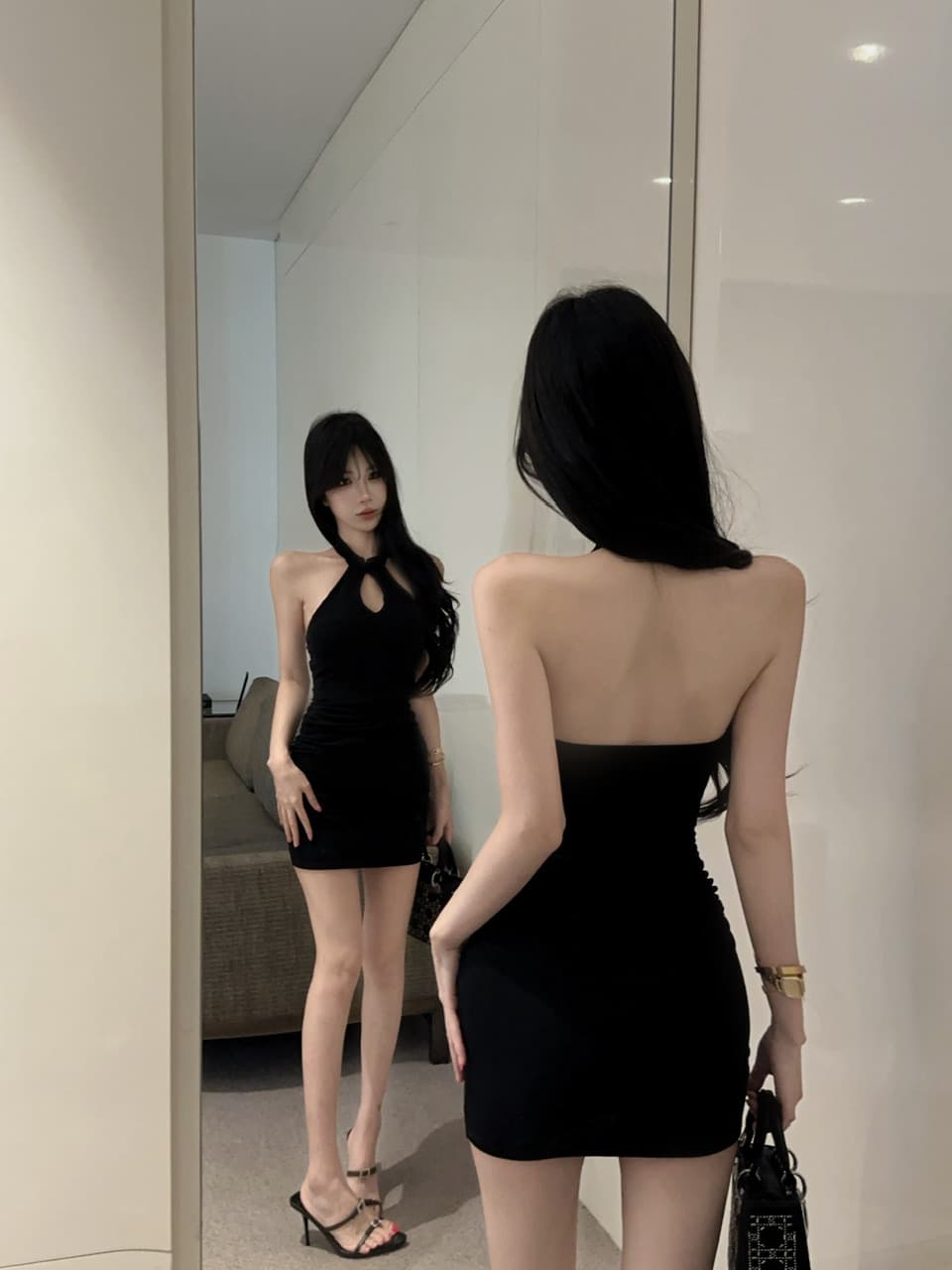 실사 행침 목 홀로우 아웃 타이트 스커트 여성 드레스 주름 허리 수축 슬림해 보이는 순수한 욕망 바람 타이트 핫걸 쇼트 스타일 작은 검은 드레스 상세 이미지 4