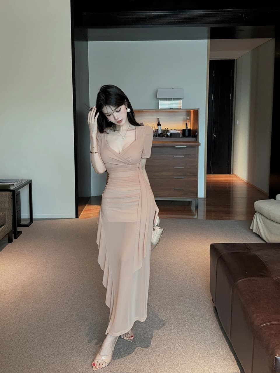 실사 십자가 V넥 반팔 망사 롱 스커트 주름 허리 수축 시스루 불규칙 밑단 섹시함 타이트 스커트 드레스 상세 이미지 12