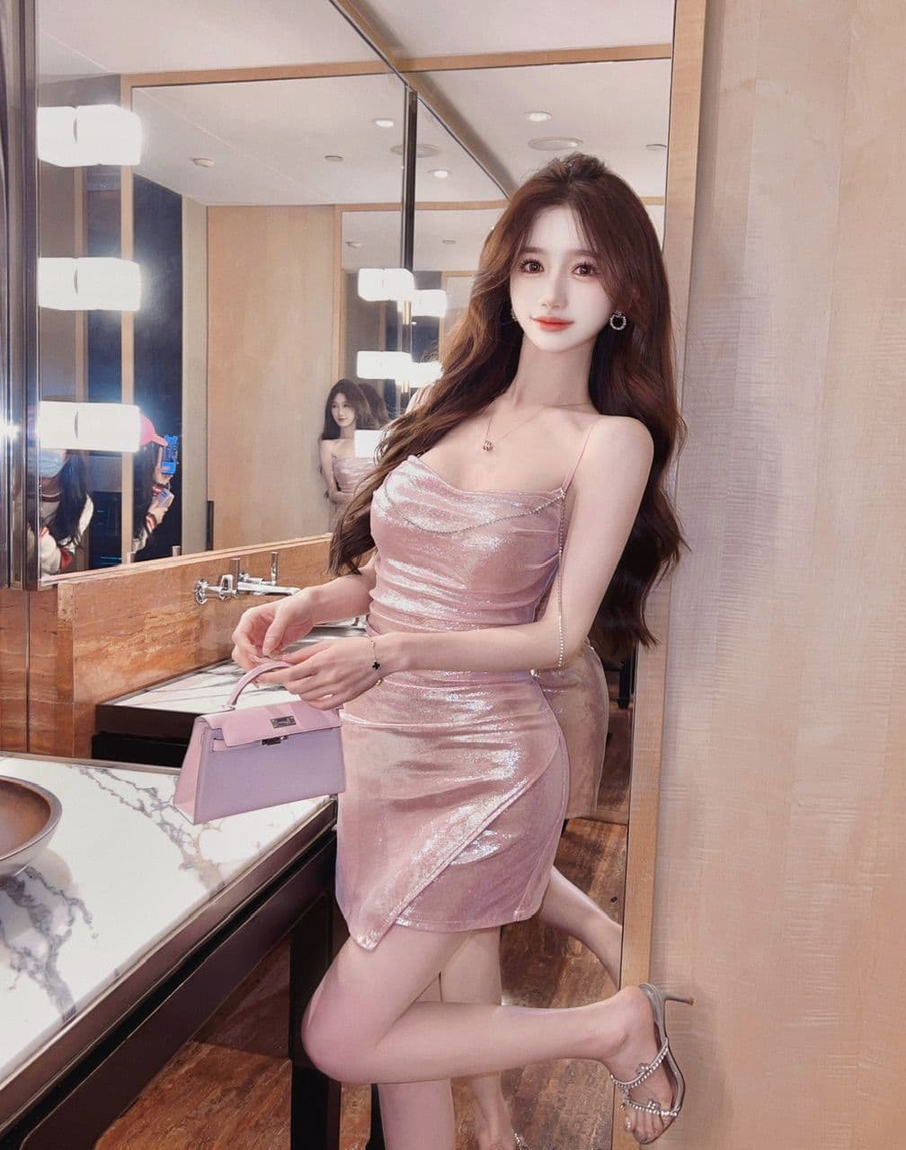 실사 흔들다 칼라 슬립 여성 드레스 훈련 사슬 술 장식 허리 수축 주름 측면 트임 밝은 얼굴 타이트 스커트 미니 스커트 상세 이미지 3