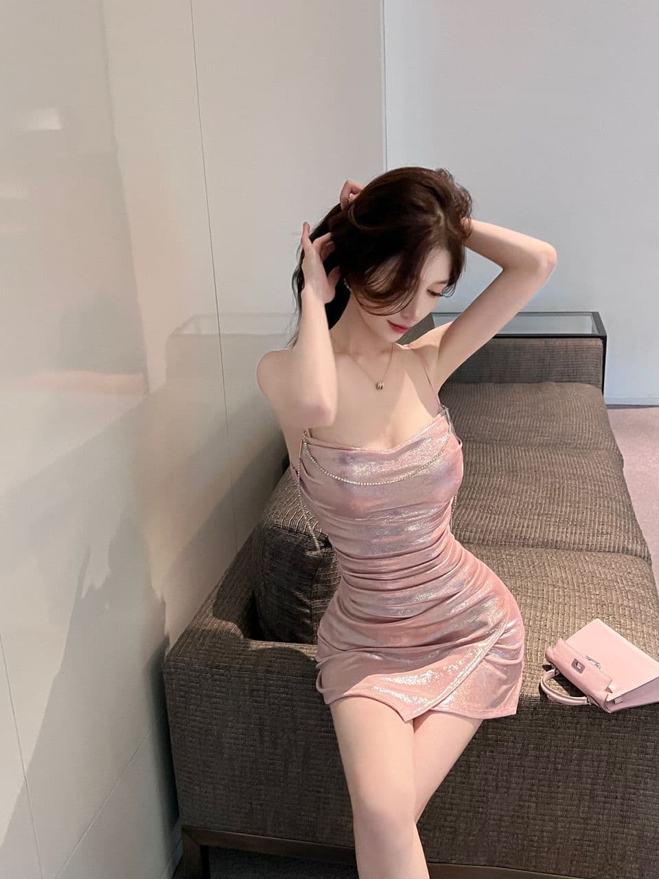실사 흔들다 칼라 슬립 여성 드레스 훈련 사슬 술 장식 허리 수축 주름 측면 트임 밝은 얼굴 타이트 스커트 미니 스커트 상세 이미지 12