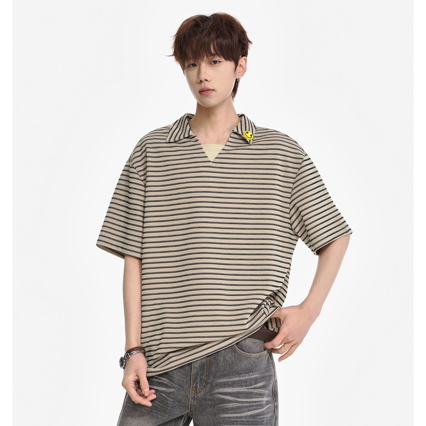 실사 여름 새로운 페이크 레이어드 캐주얼 스트라이프 POLO 셔츠 남자 루즈핏 미니멀리즘 패션 작은 장식 반팔 티셔츠