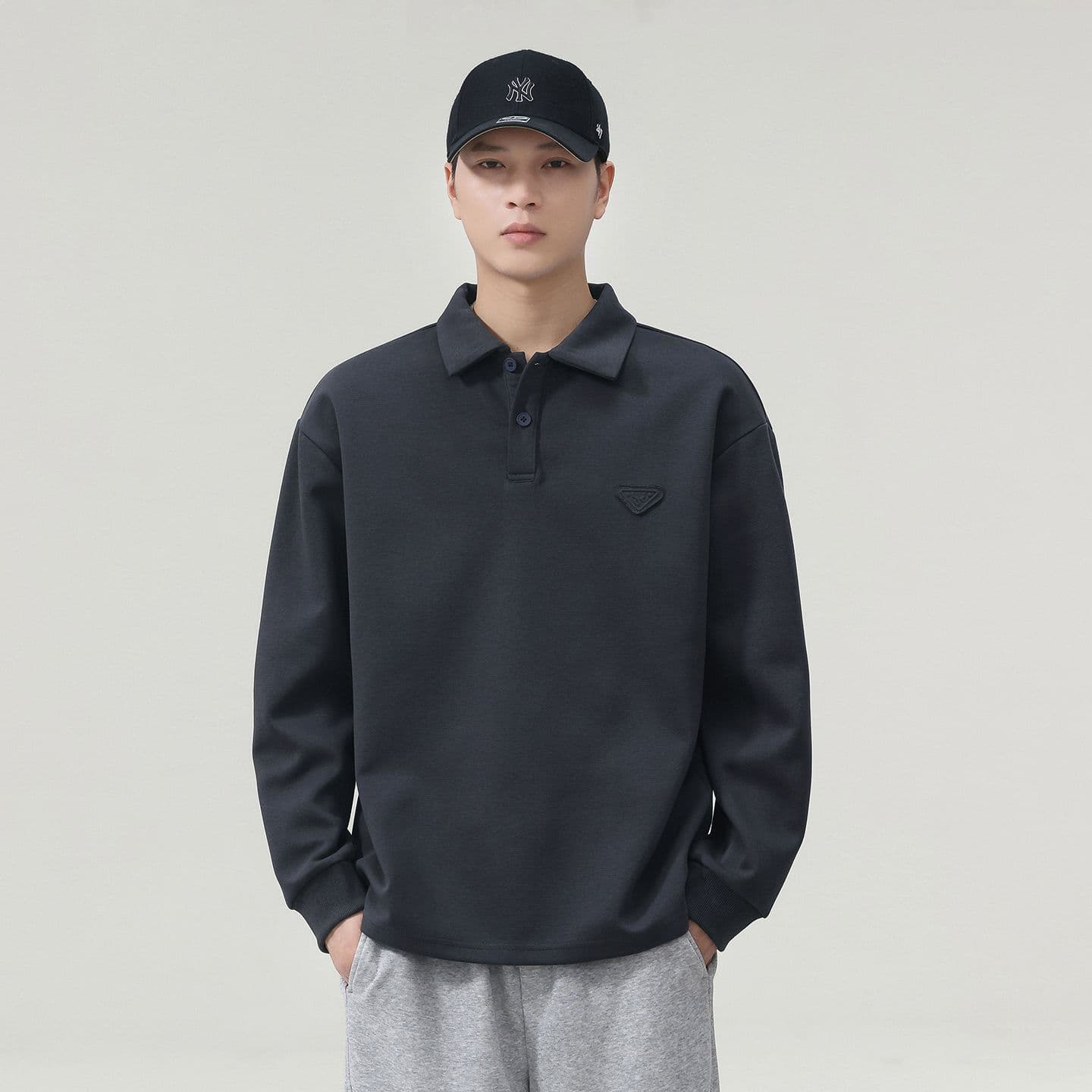 실사 가을 겨울 새로운 POLO 칼라 긴팔 후드티 남자 루즈핏 폴로 칼라 풀오버 셔츠 미니멀리즘 캐주얼 일상 출퇴근 이미지 3