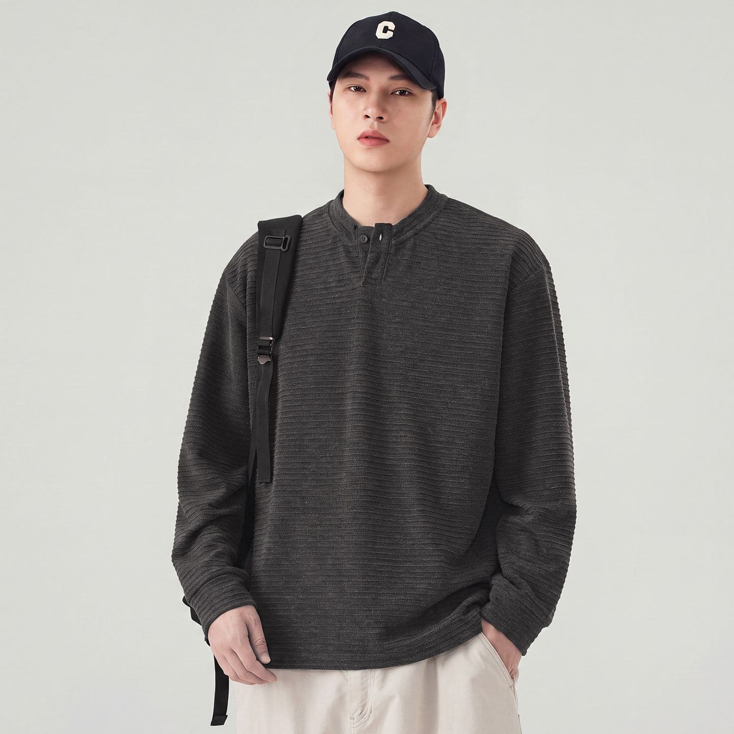 실사 가을 긴팔 티셔츠 남자 라운드 넥 루즈핏 캐주얼 단추 디자인 다용도 트렌드 질감 센스 티셔츠
