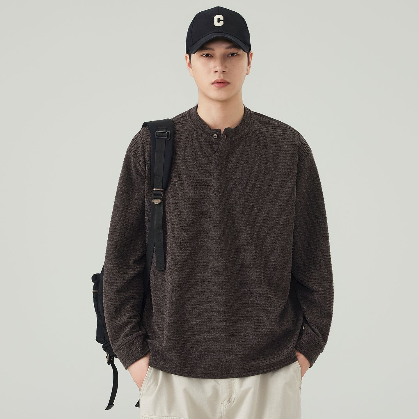실사 가을 긴팔 티셔츠 남자 라운드 넥 루즈핏 캐주얼 단추 디자인 다용도 트렌드 질감 센스 티셔츠 이미지 3