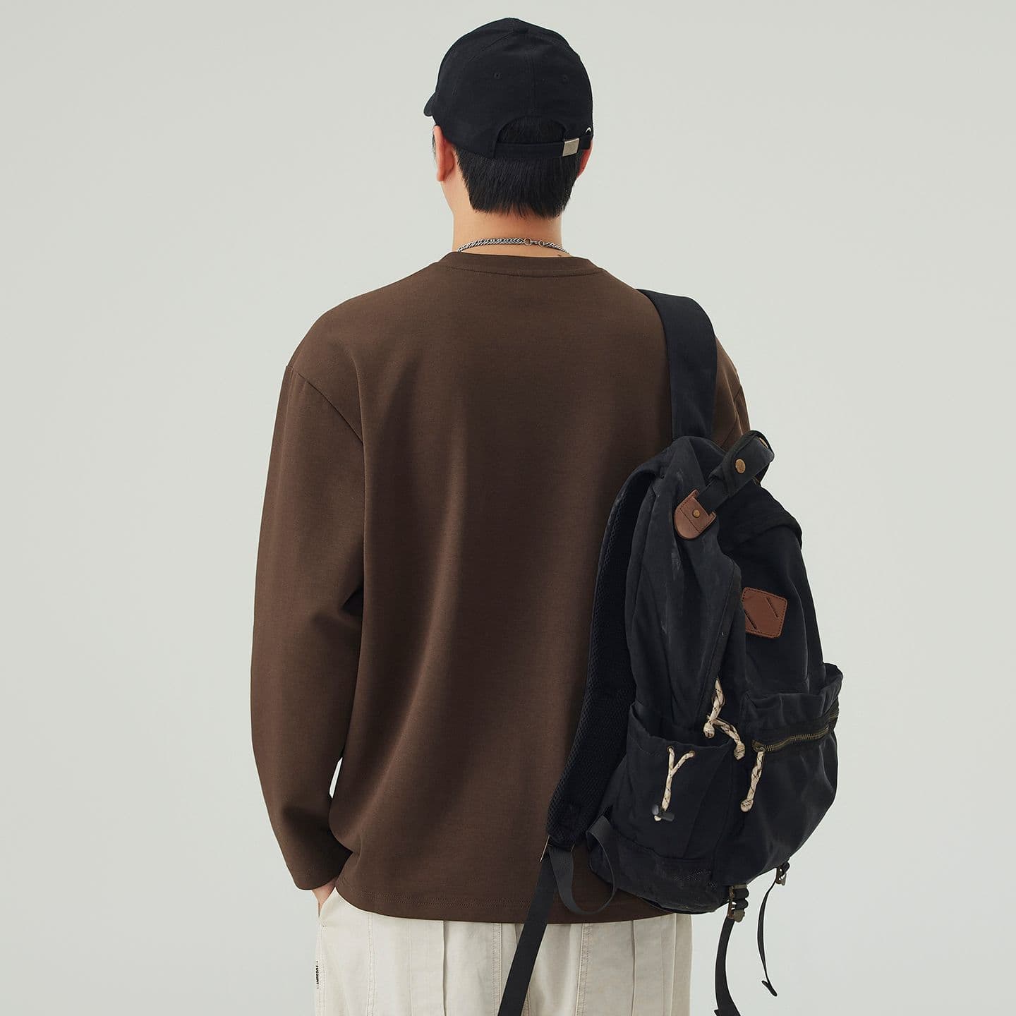 실사 가을 긴팔 티셔츠 남성 구조 섹션 라운드 넥 풀오버 루즈핏 티셔츠 무거운 다용도 트렌드 미니멀리즘 이미지 4