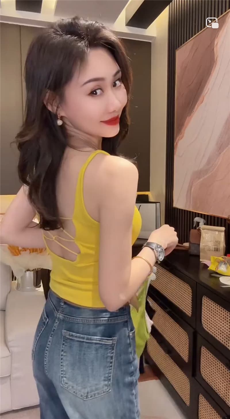 봄 여름 새로운 한국 스타일 여성 사탕 색상 섹시함 십자가 벨트 홀로우 아웃 하나 컵 u 칼라 슬립 아름다움 뒤로 기본 셔츠 상세 이미지 9