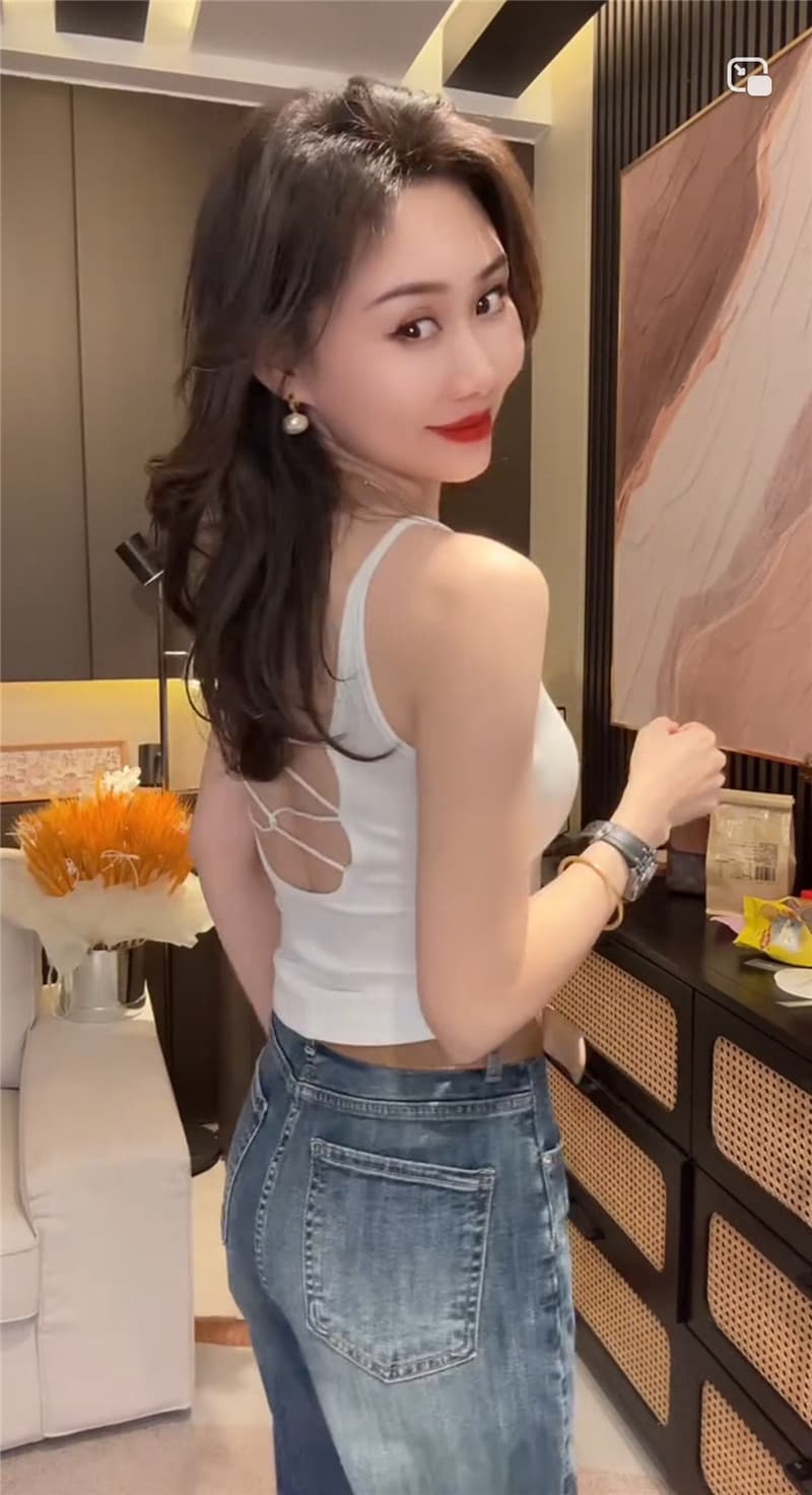 봄 여름 새로운 한국 스타일 여성 사탕 색상 섹시함 십자가 벨트 홀로우 아웃 하나 컵 u 칼라 슬립 아름다움 뒤로 기본 셔츠 상세 이미지 16