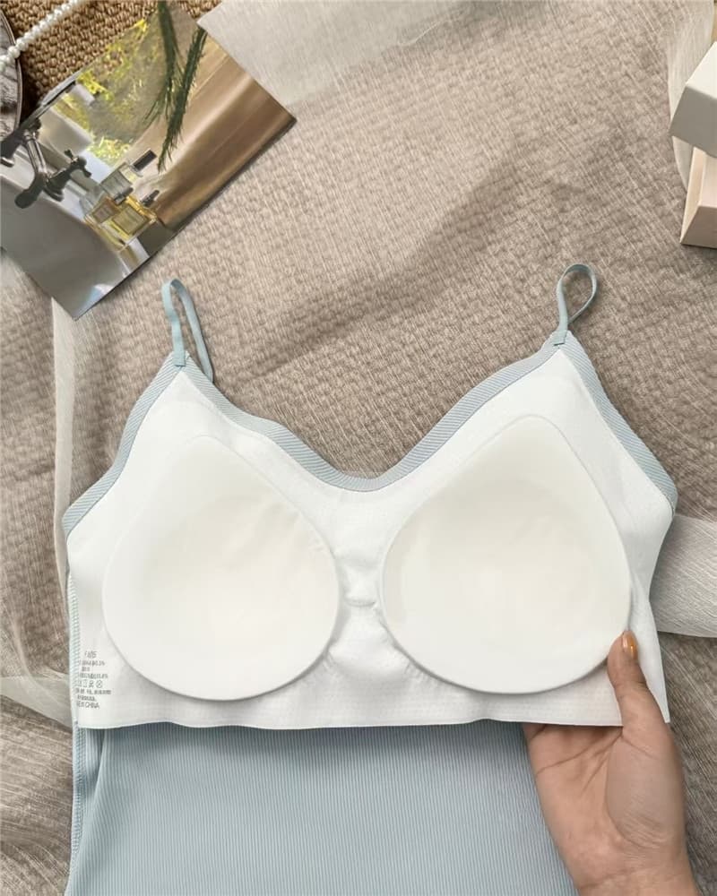 이른 가을 없음 흔적 프로 피부 면 다용도 슬립 V넥 편안함 삼각형 컵 패드 대 가슴 디스플레이 작은 어깨끈 수 있습니다. 조정 아름다움 뒤로 상세 이미지 17