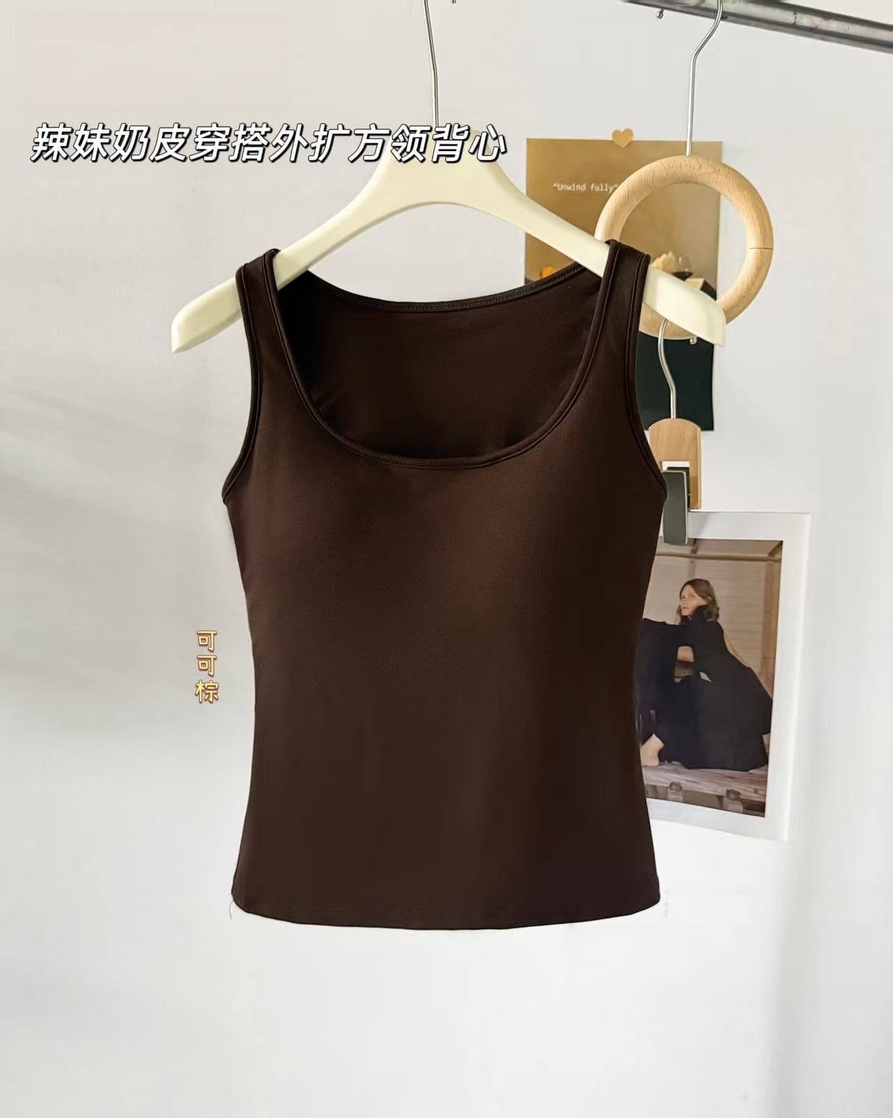 이른 가을 핫걸 우유 피부 착용 가져 가라. 외부 확장 광장 칼라 조끼 표지 대리인 우유 수 있습니다. 인사이드 가져 가라. 외출용 원피스 고정 컵 아름다움 뒤로 상세 이미지 26