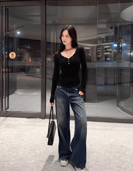 송 긍정적 인 En 징 검정색 V넥 인사이드 가져 가라. 긴팔 티셔츠 여성 봄 2026 핫걸 몸매 가꾸기 수 있습니다. 외출용 만나는 맨위 상세 이미지 5