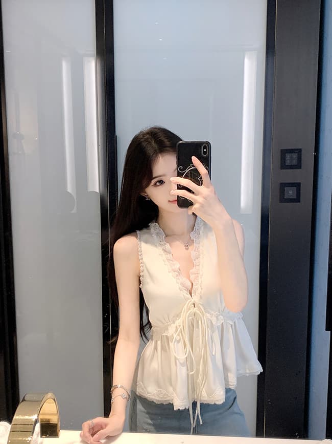 봄 새로운 절묘한 프랑스식 chl0 e 레이스 레이스 V넥 스트랩 새틴 레이스 조끼 상세 이미지 26