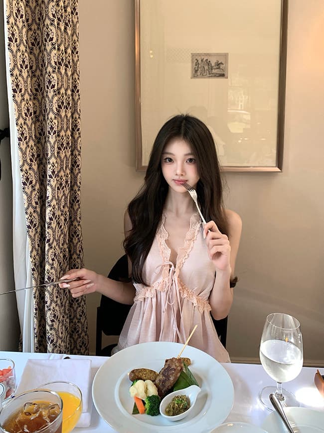 봄 새로운 절묘한 프랑스식 chl0 e 레이스 레이스 V넥 스트랩 새틴 레이스 조끼 상세 이미지 30