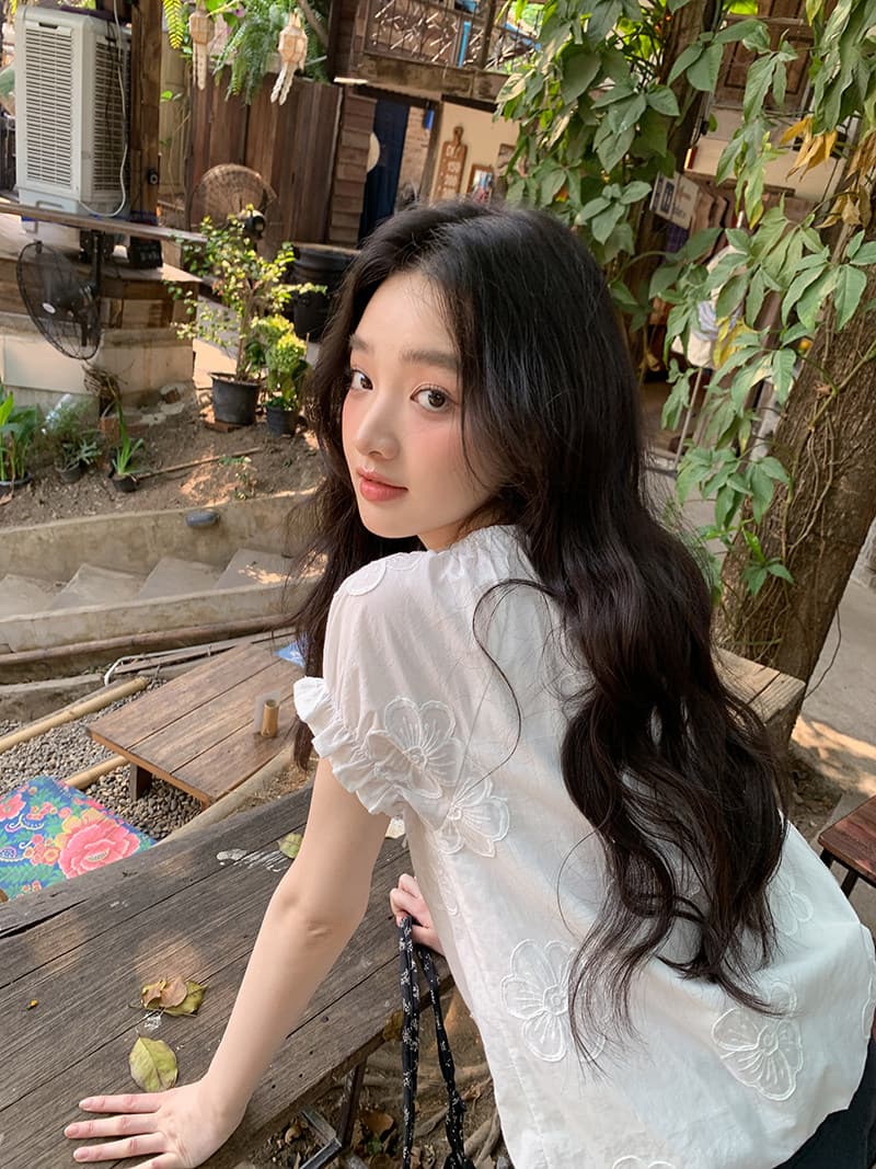 프랑스식 화이트 달콤함 반팔 여성 셔츠 여름 디자인 센스 자이언트 잘 생긴 루즈핏 셔츠 품격 맨위 상세 이미지 13