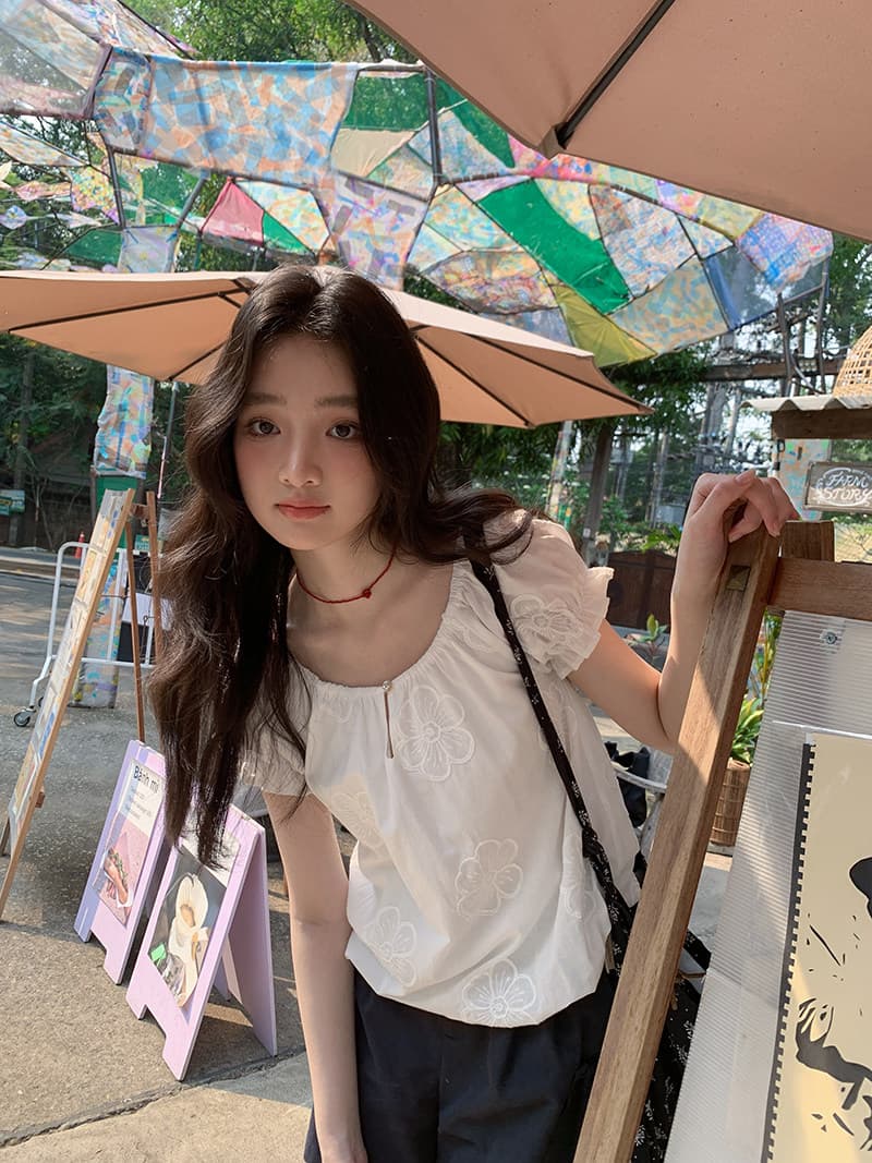 프랑스식 화이트 달콤함 반팔 여성 셔츠 여름 디자인 센스 자이언트 잘 생긴 루즈핏 셔츠 품격 맨위 상세 이미지 38