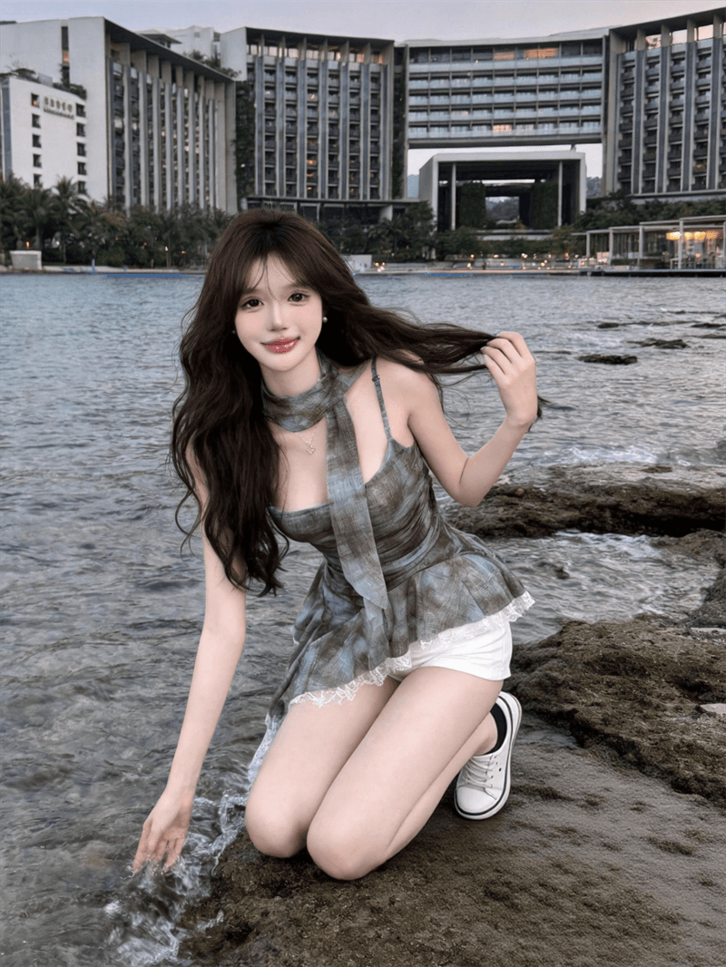 정가 실사 유럽과 미국 스타일 레트로 프린트 프릴 캐미솔 슬림해 보이는 불규칙 망사 휴가 맨위 상세 이미지 11