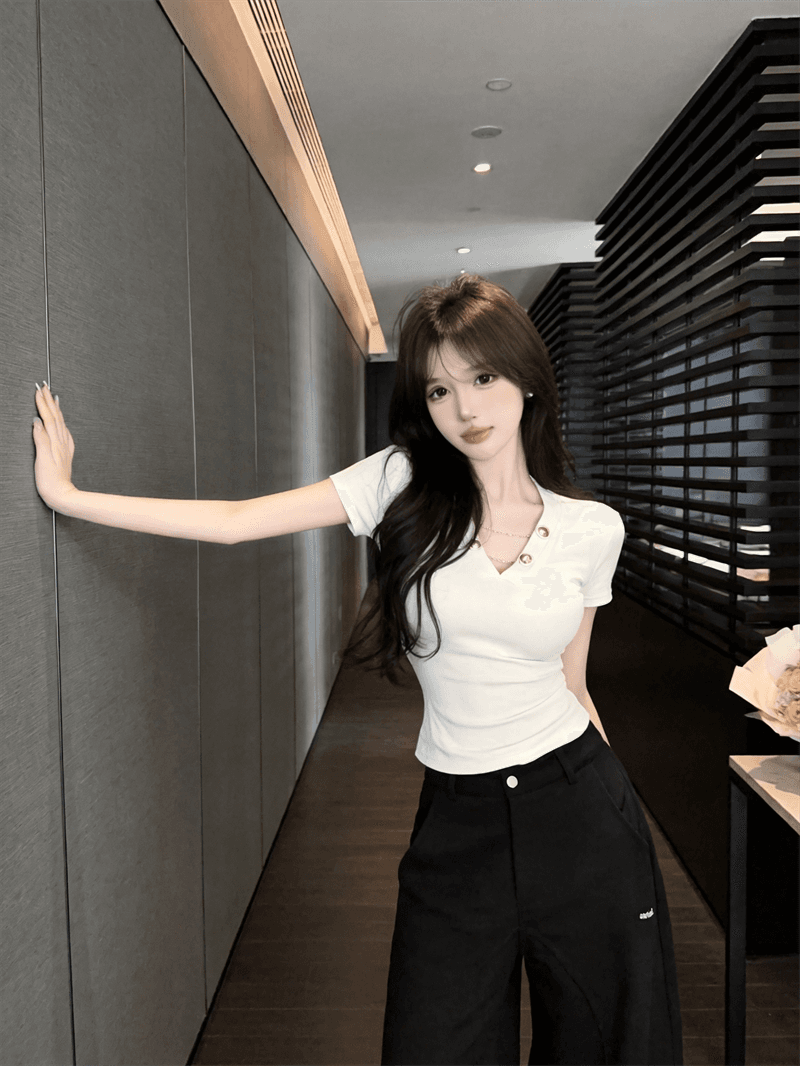정가 실사 유럽과 미국 스타일 핫걸 금속 버클 체인 홀로우 아웃 반팔 몸매 가꾸기 쇼트 스타일 티셔츠 다용도 슬림해 보이는 맨위 상세 이미지 2
