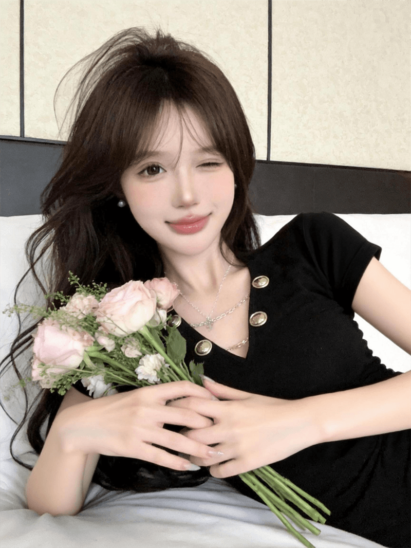 정가 실사 유럽과 미국 스타일 핫걸 금속 버클 체인 홀로우 아웃 반팔 몸매 가꾸기 쇼트 스타일 티셔츠 다용도 슬림해 보이는 맨위 상세 이미지 18
