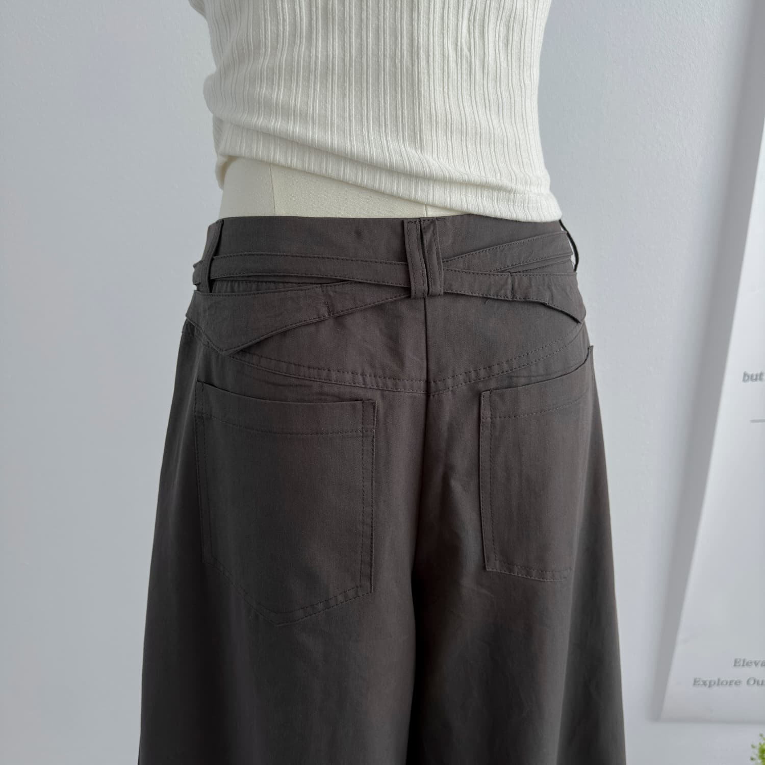 25fw 디자인 센스 허리 끈 주머니 명중 Pleat 루즈핏 캐주얼 넓은 다리 스트레이트 긴 바지 상세 이미지 9
