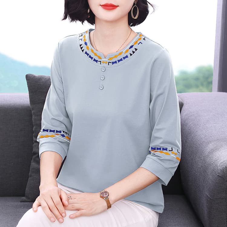 자수 라운드 넥 보라색 티셔츠 7부 소매 2026 새로운 루즈핏 빅 사이즈 맨위 패치워크 단색 어머니 드레스 이미지 4