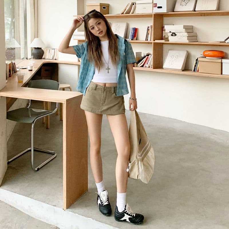 아메리칸 레트로 카키 색 데님 미니 스커트 여성 2026 새로운 여름 A라인 스커트 하이웨이스트 슬림해 보이는 타이트 스커트 반신 스커트 이미지 3