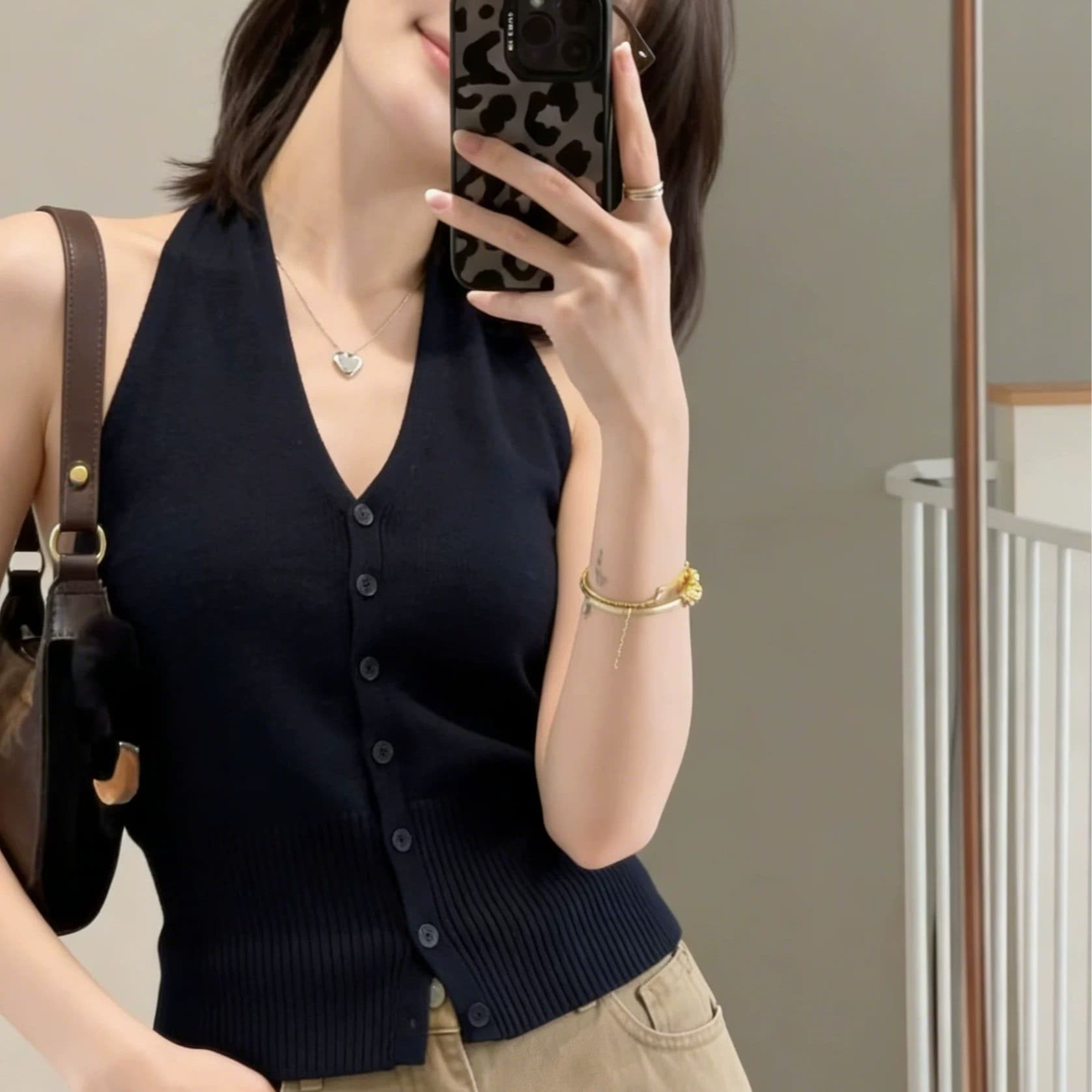 해군 V넥 행침 목 백리스 캐미솔 여름 몸매 가꾸기 허리 수축 쇼트 스타일 민소매 맨위 이미지 4