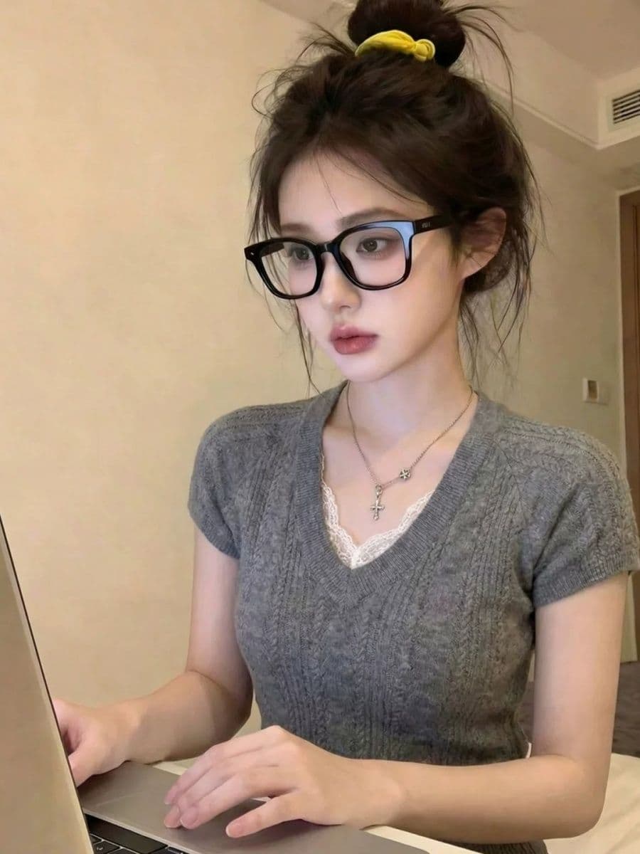 여름 한 부서 착용 가져 가라. V넥 반팔 티셔츠 여성 새로운 레이스 디자인 센스 니트 맨위 이미지 2