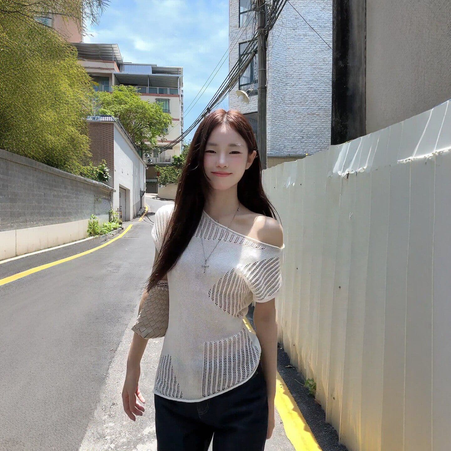 순수한 욕망 핫걸 바람 비스듬한 어깨 반팔 티셔츠 여성 2026 여름 새로운 품격 화이트 홀로우 아웃 맨위 상세 이미지 7