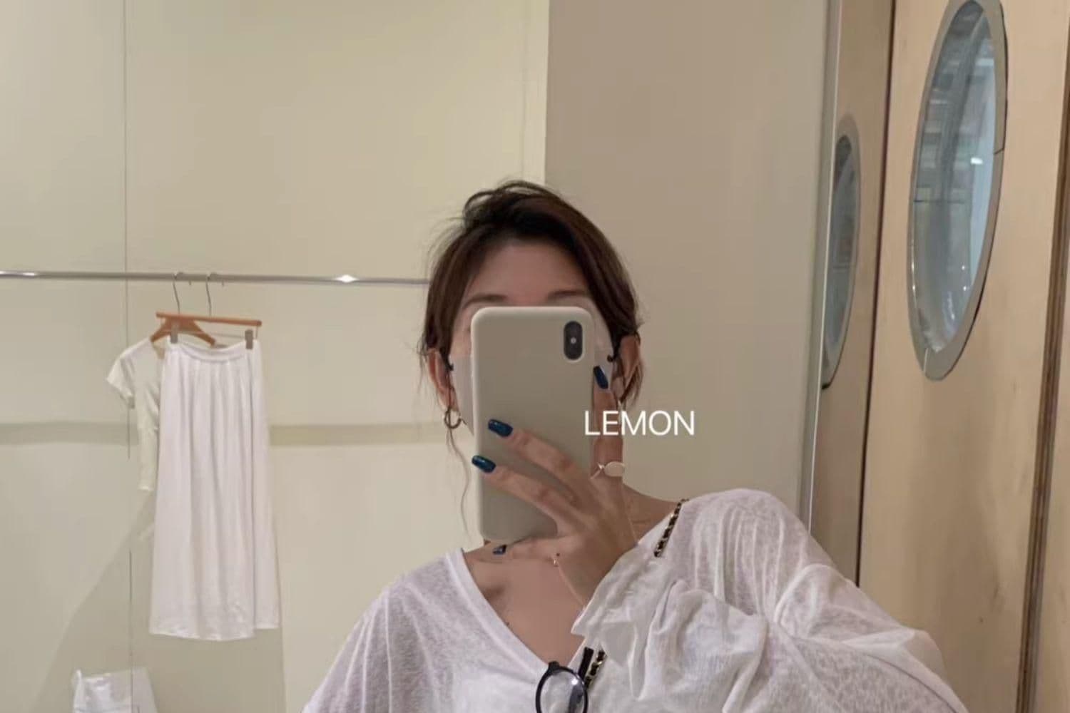 대나무 마디 리브 V넥 긴팔 자외선 차단 블라우스 외부 가져 가라. 셔츠 Tulle 맨위 상세 이미지 19