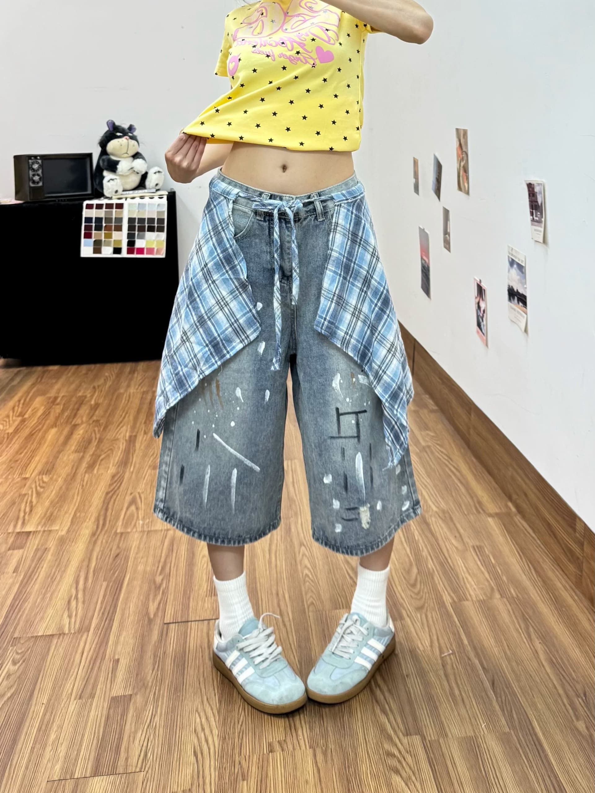배색 체크무늬 치마 먹물 데님 7부 바지 바지 여자 2026 여름 새로운 하이웨이스트 넓은 다리가 짧다. 바지 트렌디 상세 이미지 2