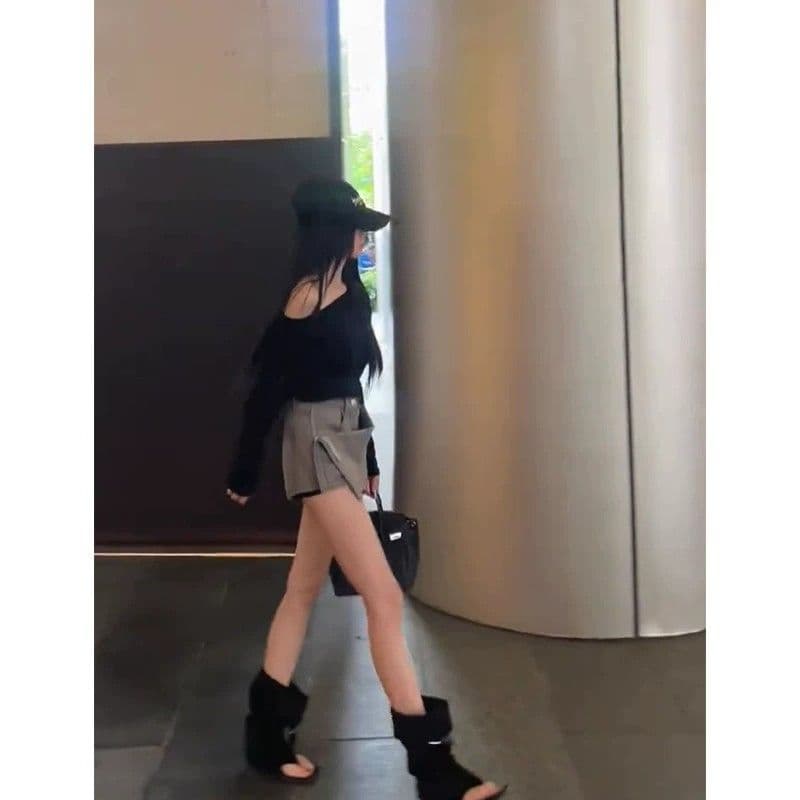 아메리칸 핫걸 불규칙 데님 반신 스커트 아이들 여름 새로운 레트로 디자인 센스 섹시함 타이트 스커트 치마바지 트렌디 이미지 3