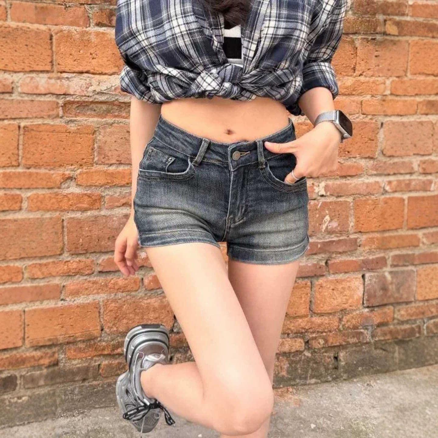 아메리칸 높음 거리 마 오래된 데님 반바지 여성 디자인 센스 자수 로우 웨이스트 몸매 가꾸기 슬림해 보이는 신축성 스트레이트 넓은 다리 핫 바지