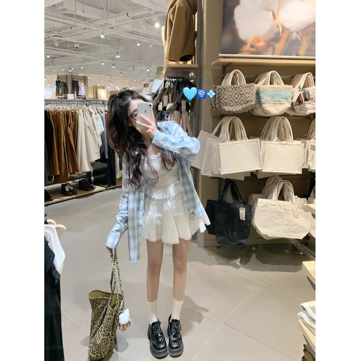 한 부서 느긋한 파란색 체크무늬 여성 셔츠 봄 가을 새로운 작은 키 연령 감소 학생 외부 가져 가라. 슬림해 보이는 맨위 재킷 이미지 3